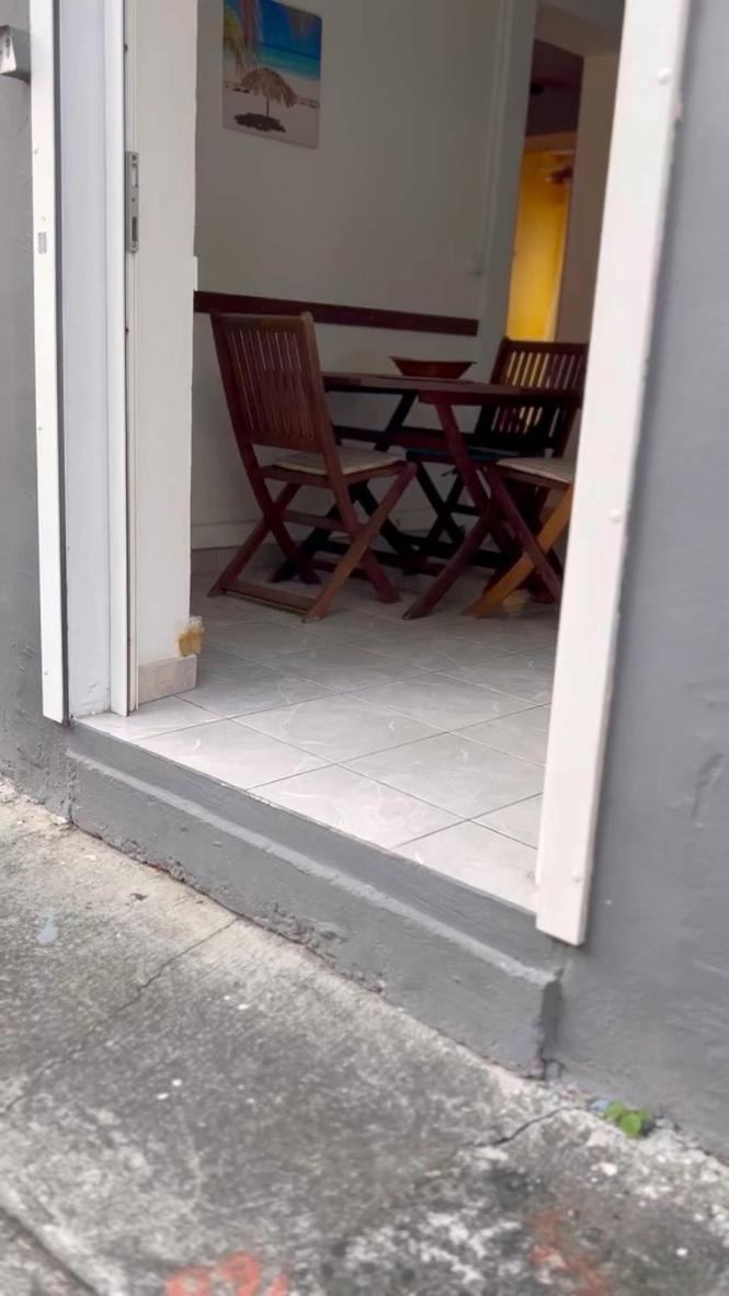 Le Cocon De Lollita Apartment Sainte-Anne  Luaran gambar